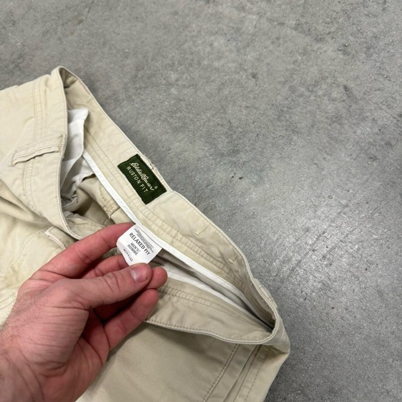Eddie Bauer Men's Beige Cargo Pants - Picture 5 of 6